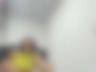 Live cam show with naya-10 - Submissive on Camsoda