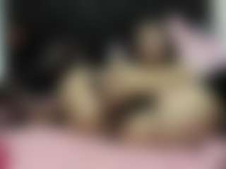 naya-10 MILF webcam performer live streaming