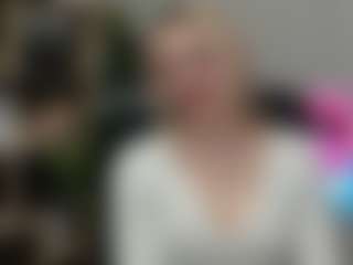 SweetLilyxo's Live Sex Cam Show