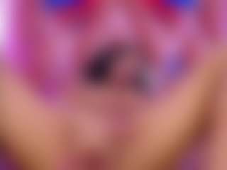 Live cam show with Taylor-Sccott - Black HD on Latina Girls