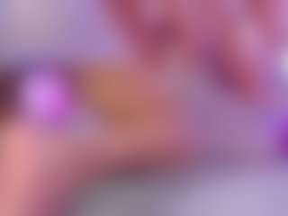 Live cam show with Taylor-Sccott - Public Ebony on wildcum.com