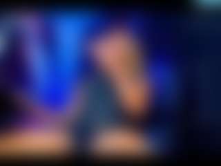 Live cam show with dylanDesiree - Blowjob on Dare Cams