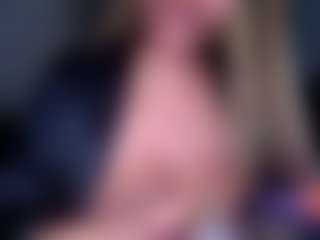 KinkeeKaee's Live Sex Cam Show