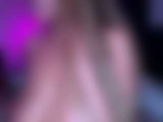 KinkeeKaee's Live Sex Cam Show