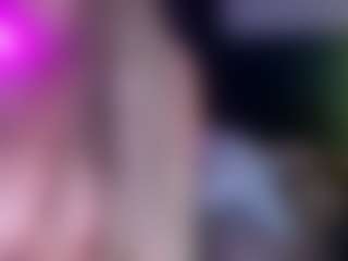 KinkeeKaee's Live Sex Cam Show