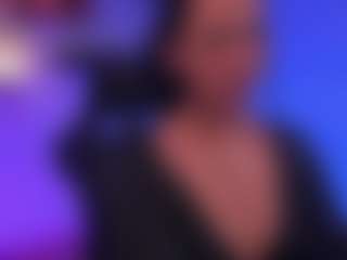 Mia's Live Sex Cam Show
