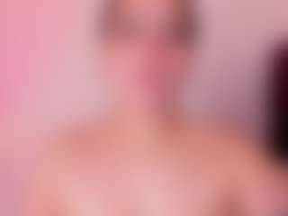 Live cam show with Amara - Tiny Tits on Camsoda