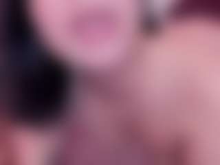 Amara's Live Sex Cam Show