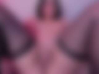 Amara's Live Sex Cam Show
