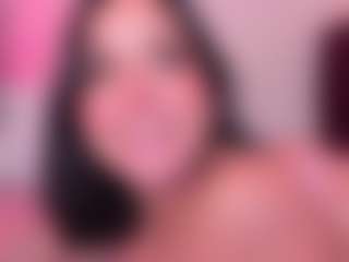 Amara's Live Sex Cam Show