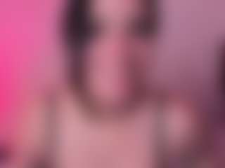Amara's Live Sex Cam Show