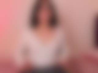 Amara's Live Sex Cam Show