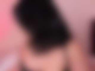 Amara's Live Sex Cam Show