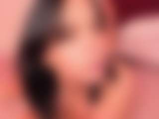 Live cam show with Amara - Normal on Dolls Live