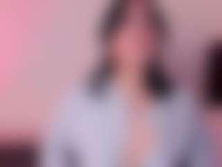 Live cam show with Amara - Tittyfuck on Camming Site