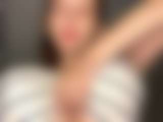 Live cam show with DanyelleHerriman - Green Eyes on Streamer API