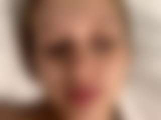 Live cam show with DanyelleHerriman - Handjob on madthumbs