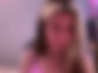Live cam show with HerlindaVanvuren - Brown Hair on Hubzter Live