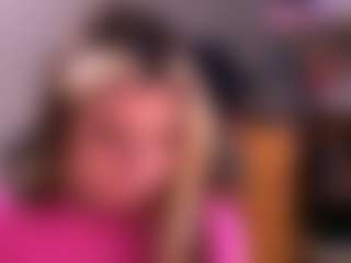 Live cam show with HerlindaVanvuren - Middle Aged on crypto-cams
