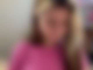HerlindaVanvuren's Live Sex Cam Show