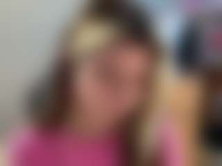 Live cam show with HerlindaVanvuren - College on Streamer API