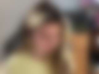 Live cam show with HerlindaVanvuren - Oil on SinfulBabes