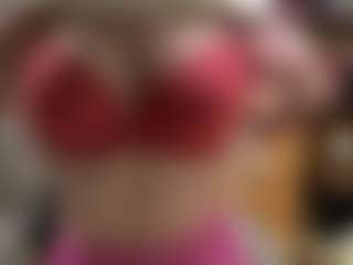 Live cam show with HerlindaVanvuren - Facial Piercings on Porn Luv