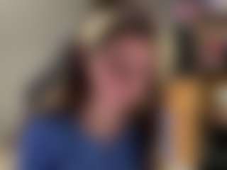 Live cam show with HerlindaVanvuren - Middle Aged on LiveSexCams6