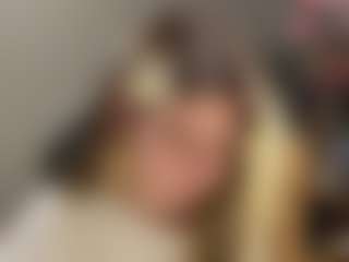 HerlindaVanvuren's Live Sex Cam Show