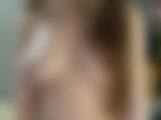 Live cam show with HerlindaVanvuren - Normal on xplaylive.com