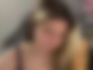 Live cam show with HerlindaVanvuren - Cute on liverealitysex.com