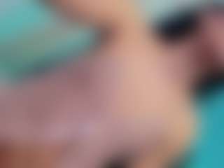 Live cam show with isabela-lovestore - Black Hair on Lustler