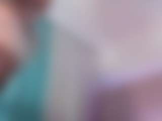 Live cam show with isabela-lovestore - Facial on dropp.cam
