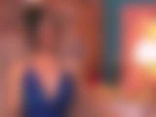 Live cam show with queendiabla - Public MILF on madthumbs