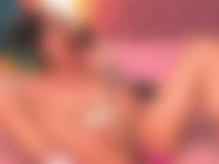 queendiabla MILF webcam performer live streaming