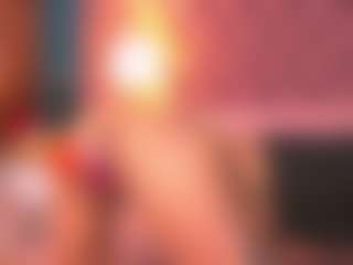 Live cam show with queendiabla - Skinny MILF on xxxlivecams.org