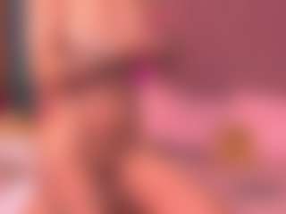 Live cam show with queendiabla - Athletic Spank on Latina Girls