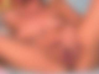 Live cam show with queendiabla - Big Ass MILF on Gym Cam Girls
