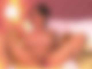 Live cam show with queendiabla - Middle Aged on Camsoda