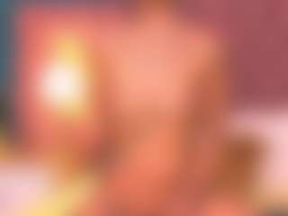 queendiabla MILF webcam performer live streaming
