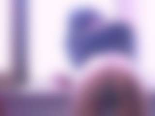 Live cam show with queendiabla - Dildo Or Vibrator MILF on WildCum