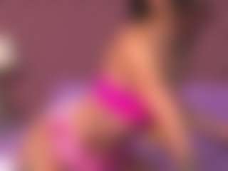 Live cam show with queendiabla - Petite MILF on xxxlivecams.org