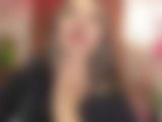 Live cam show with GiselleLaurens - Ass Clapping on Cam Slut