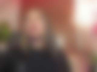 Live cam show with GiselleLaurens - Petite on 1on1-livenow