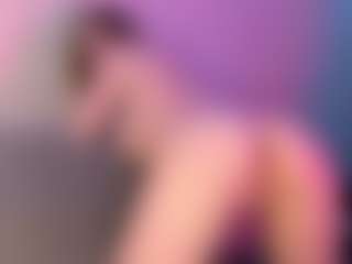 Live cam show with HienLeggans - Joi on camgirlchat.live