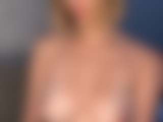 Live cam show with HienLeggans - Athletic BBW on nudelive.tv