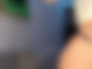 Live cam show with HienLeggans - Blonde Hair Teen (18+) on Milfs Live