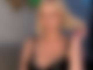 Live cam show with HienLeggans - Joi on Mixed Magazine Live