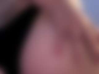 HienLeggans's Live Sex Cam Show