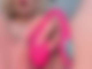 Live cam show with HienLeggans - Blue Eyes on Streamer API
